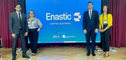 Servidores participam do 1º ENASTIC