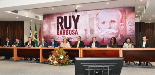 Cerimônia em homenagem a Ruy Barbosa